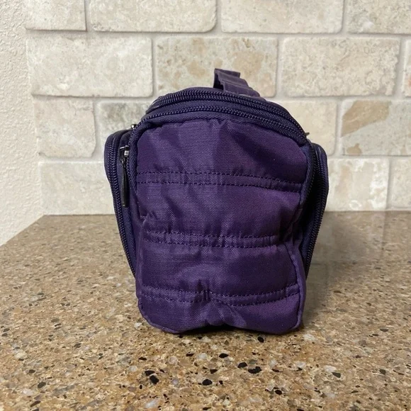 Lug Trolley Cosmetic Case - Picture 2 of 12